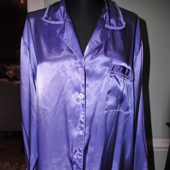 Nightshirt - Picture 1 of 2